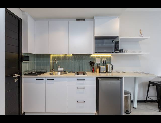 1 BEDROOM APARTMENT TO LET IN CAPE TOWN CITY CENTRE